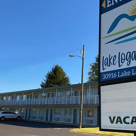 Lake Logan Inn Экстерьер фото